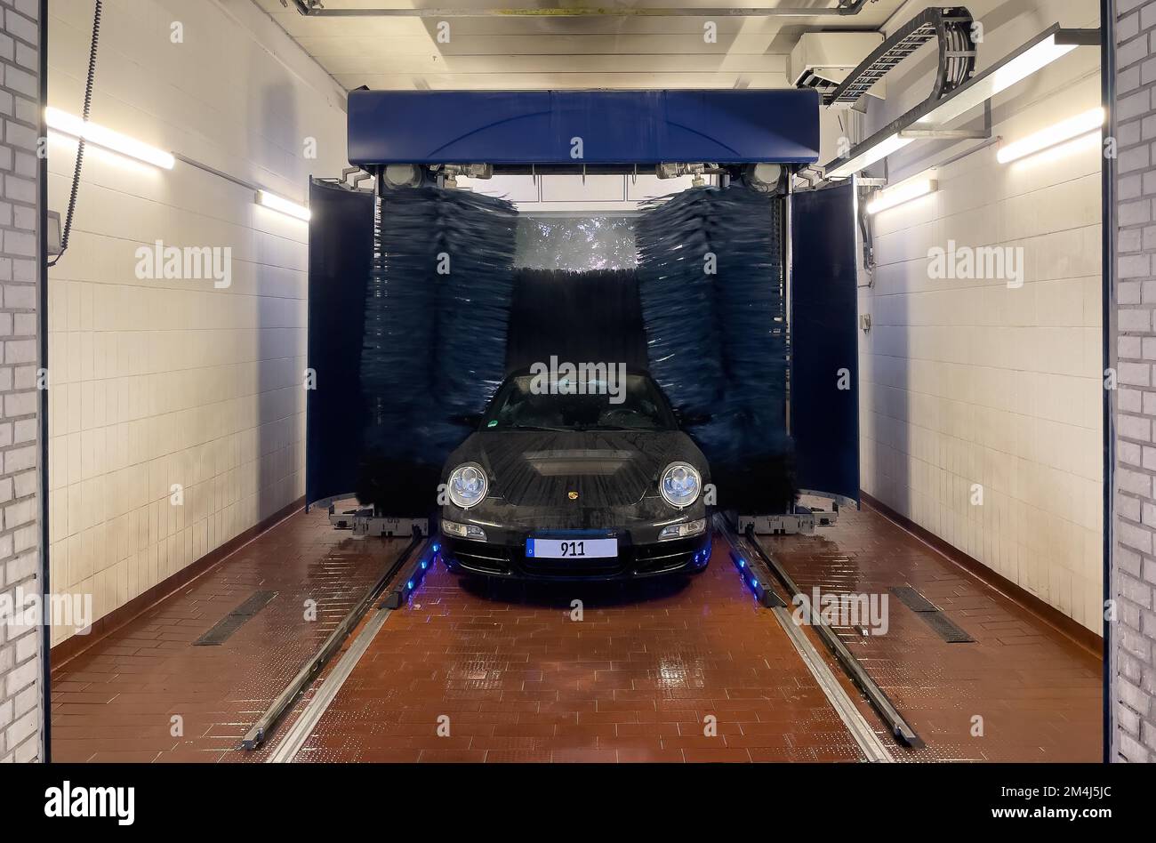 Porsche 911 sports car in a car wash, Germany Stock Photo - Alamy