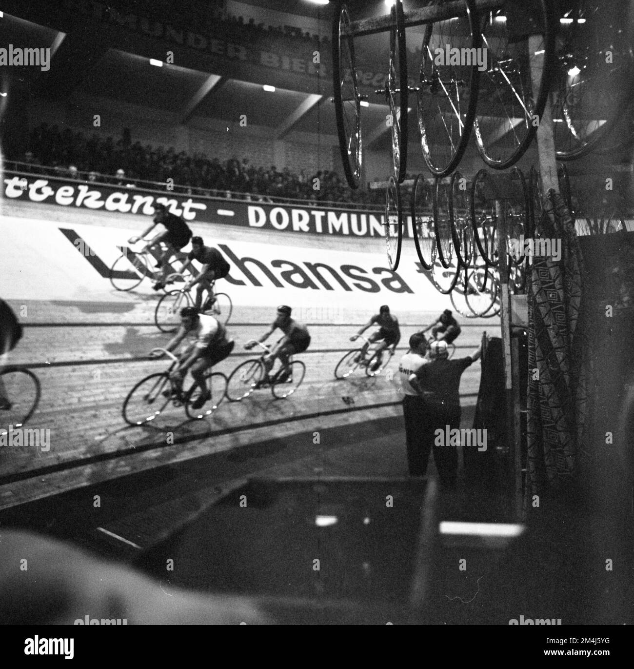 The 6-day race of the professional cyclists, here in 1966 in the ...