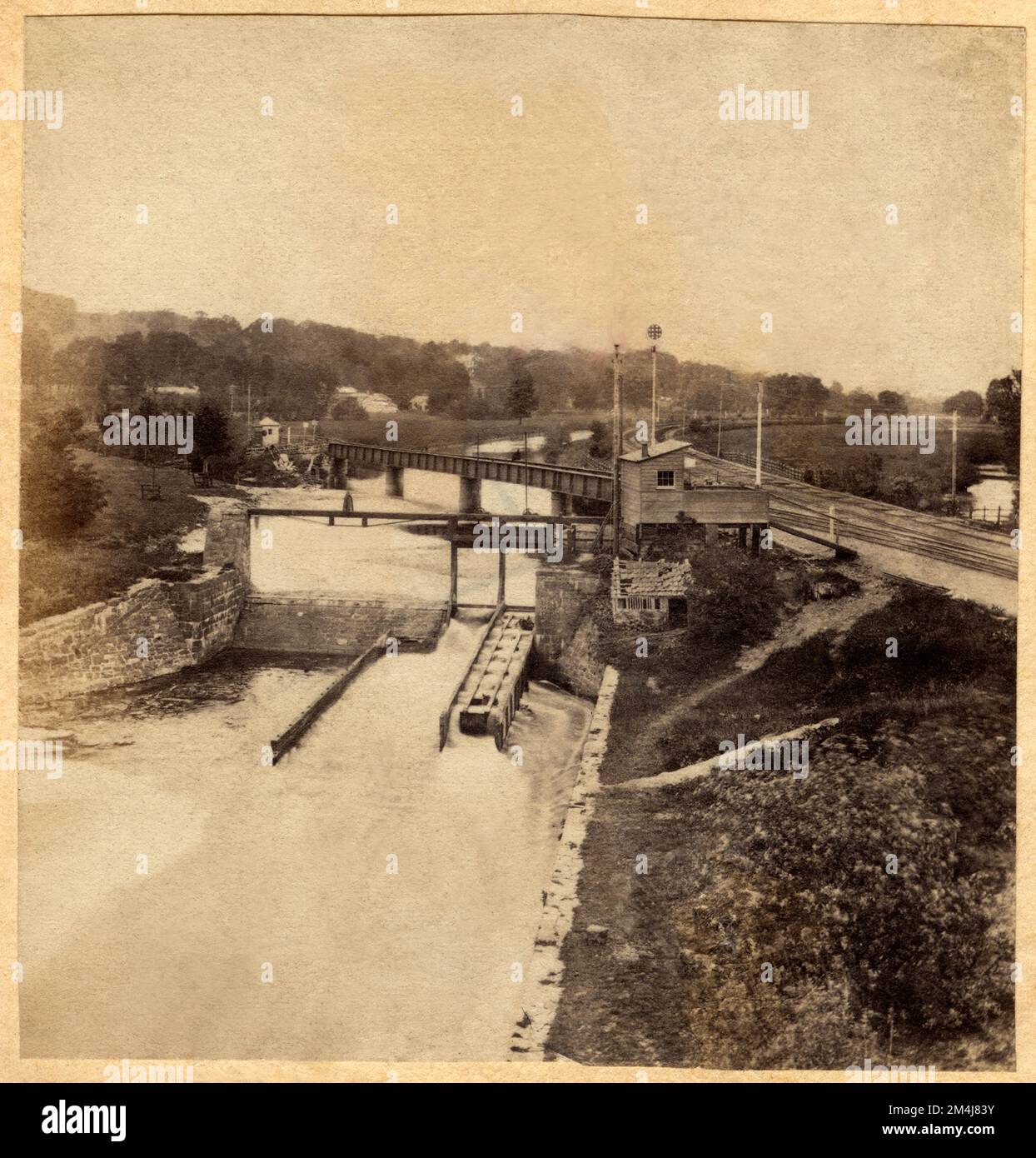 1866 ca , DEVON , ENGLAND , GREAT BRITAIN EXETER . Weir at Cowley