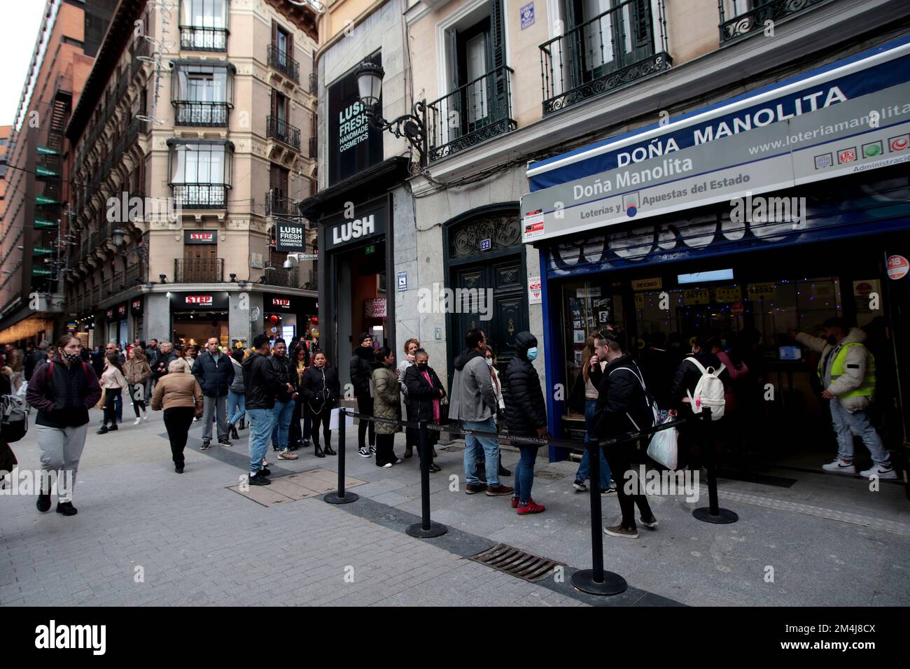 Madrid Spain 21 12 2022 Queue To Buy At Do a Manolita Most Famous