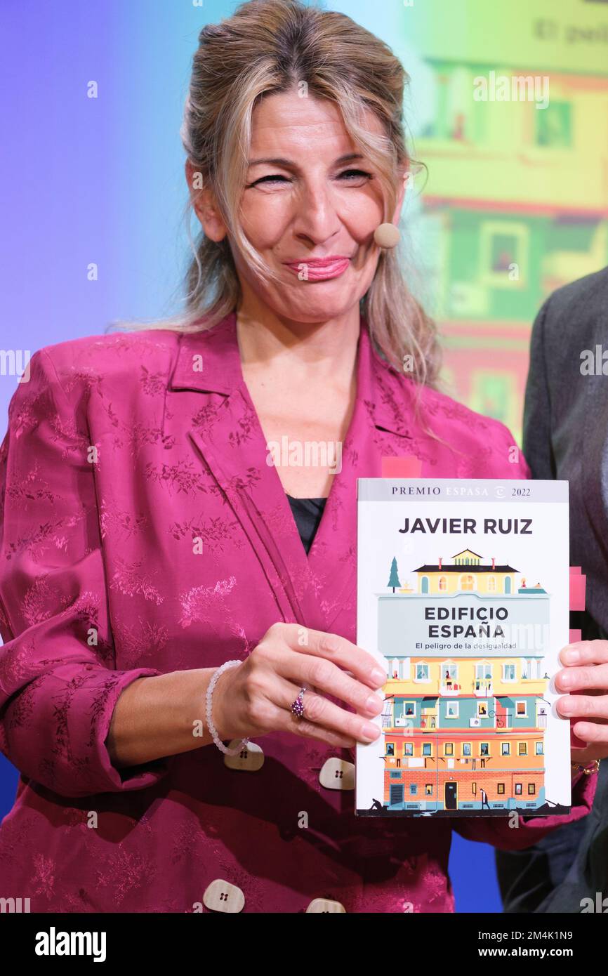 Madrid, Spain. 21st Dec, 2022. The second vice-president and minister of Labor and Social Economy, Yolanda Diaz attends the presentation of the book 'Edificio España', by Javier Ruiz, at the Espacio Fundacion Telefonica in Madrid. Credit: SOPA Images Limited/Alamy Live News Stock Photo