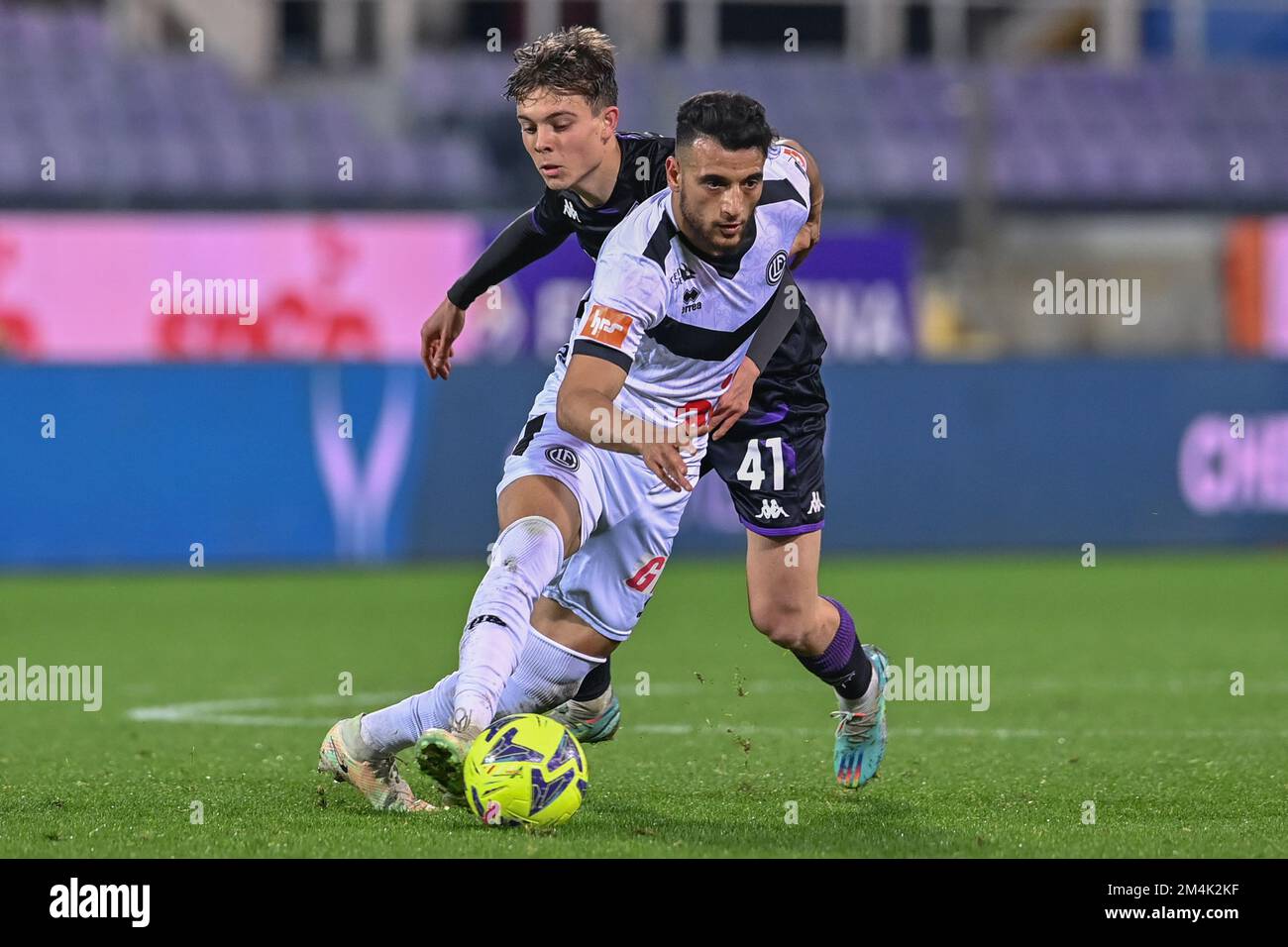 Lorenzo Amatucci Acf Fiorentina U19 Celebrates 新闻传媒库存照片- 库存图片