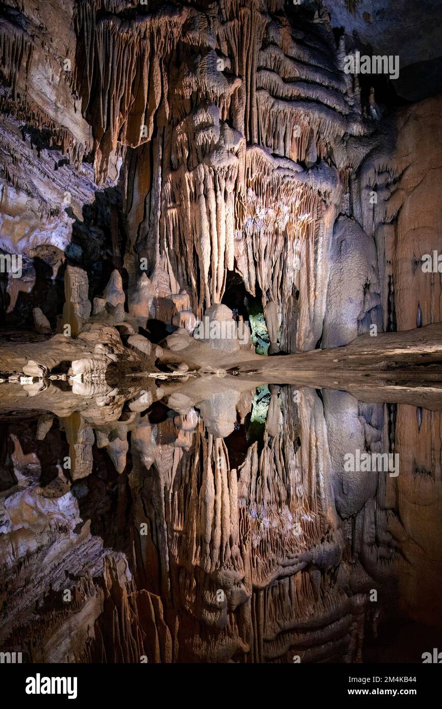 Mirror-like reflection inside of Worley's Cave (also known as Morrill Cave) - Bluff City, Tennessee, USA Stock Photo