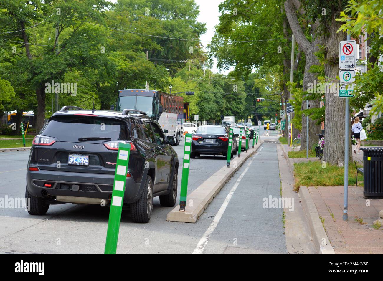 Protected, unidirectional bike lane on South Park Street in central