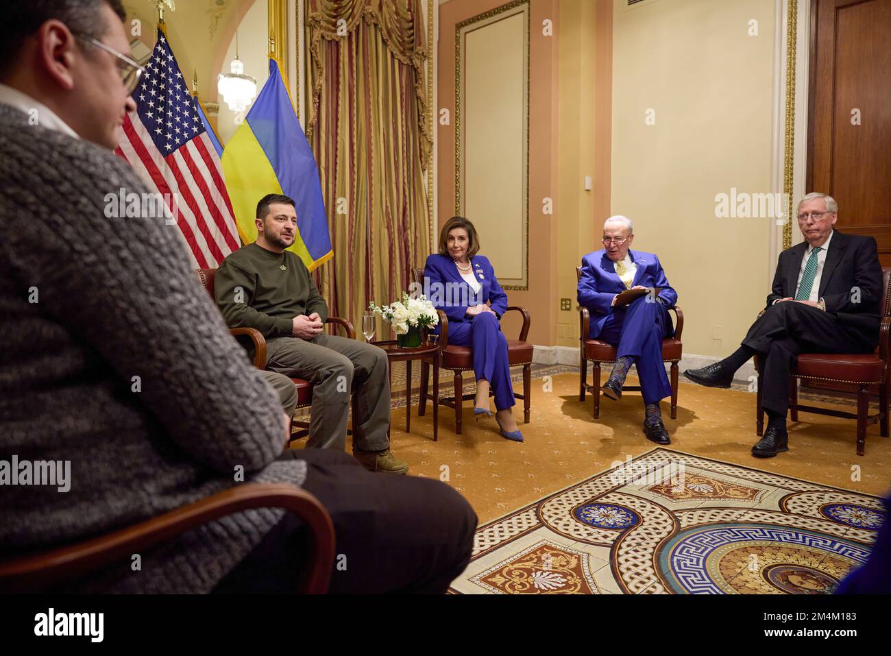 Ukraine President Volodymyr Zelensky visits with US President Joe Biden ...