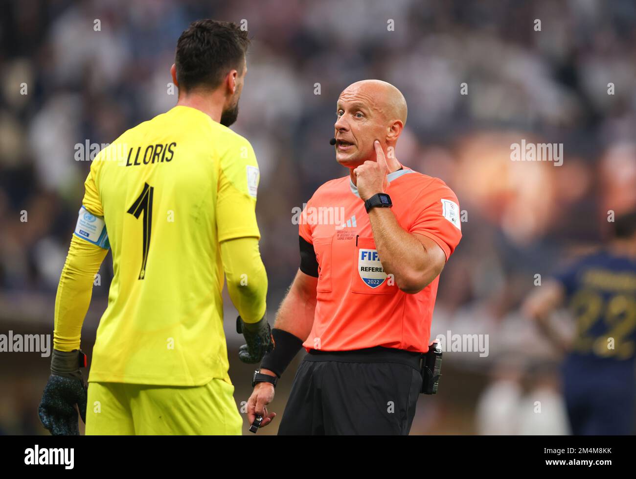 LUSAIL CITY, QATAR - DECEMBER 18:  FIFA World Cup Qatar 2022 Final match between Argentina and France at Lusail Stadium on December 18, 2022 in Lusail City, Qatar. Fussball Weltmeisterschaft Finale Argentinien - Frankreich  Referee Szymon Marciniak  Schiedsrichter Hugo Lloris of France  FIFA WM  2022 in Qatar Katar FIFA Football World Cup 2022 © diebilderwelt / Alamy Stock Stock Photo