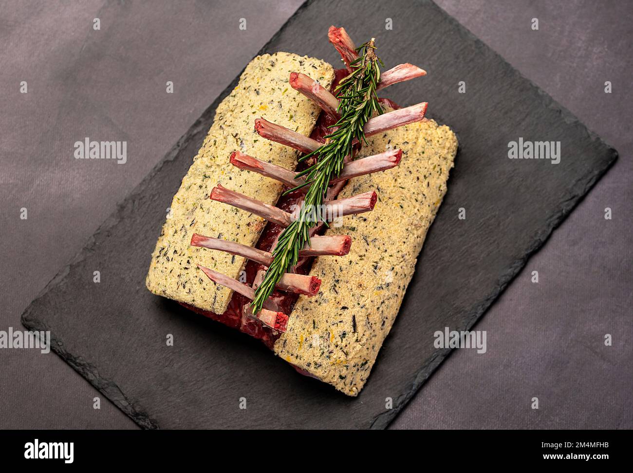 Food photography of raw lamb, fresh meat, mouton, joint, butchery, bones Stock Photo