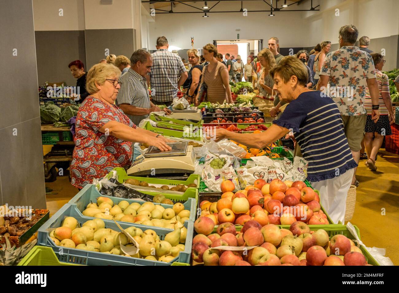 Obst und Gemüse, Markthalle, Arta, Mallorca, Spanien Stock Photo