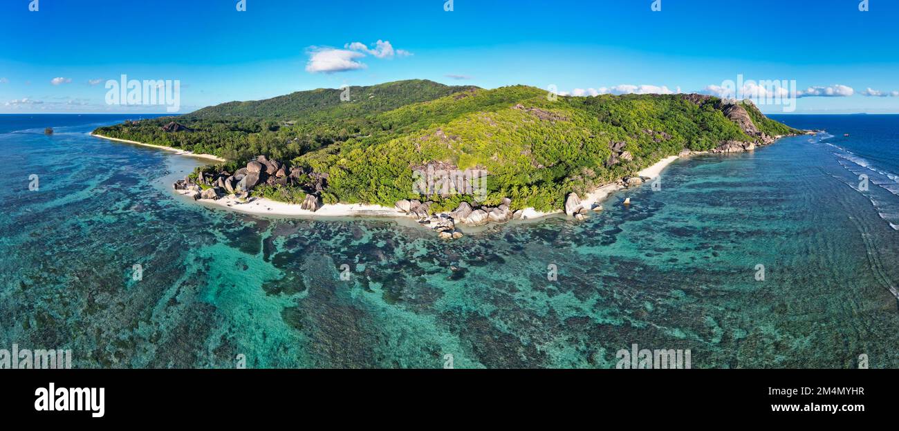 Aerial panoramic view of Beach Anse Source d'Argent, La Digue, Seychellen Stock Photo