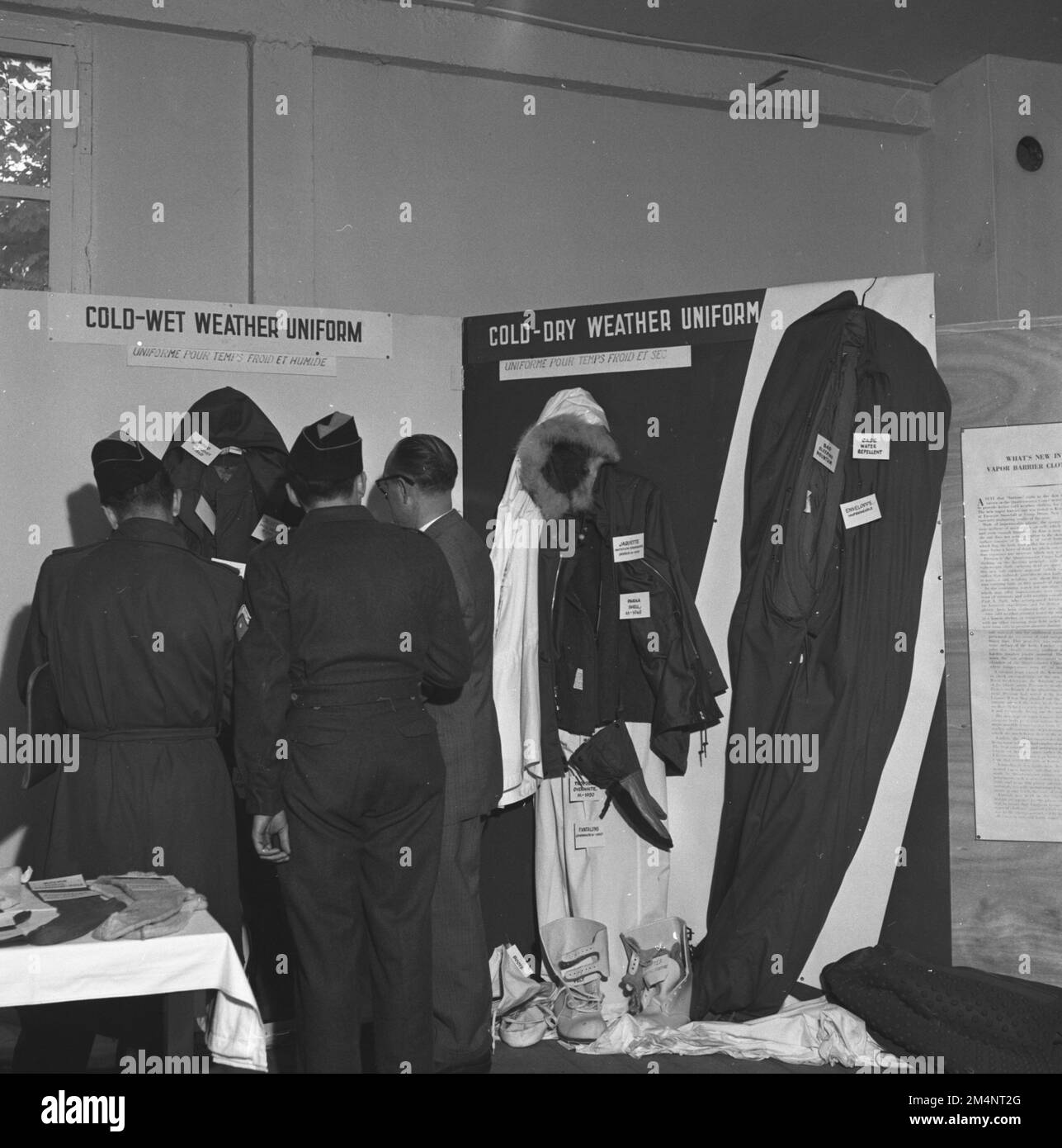 Latest U.S. Army Clothing & Equipment Exhibition. Photographs of