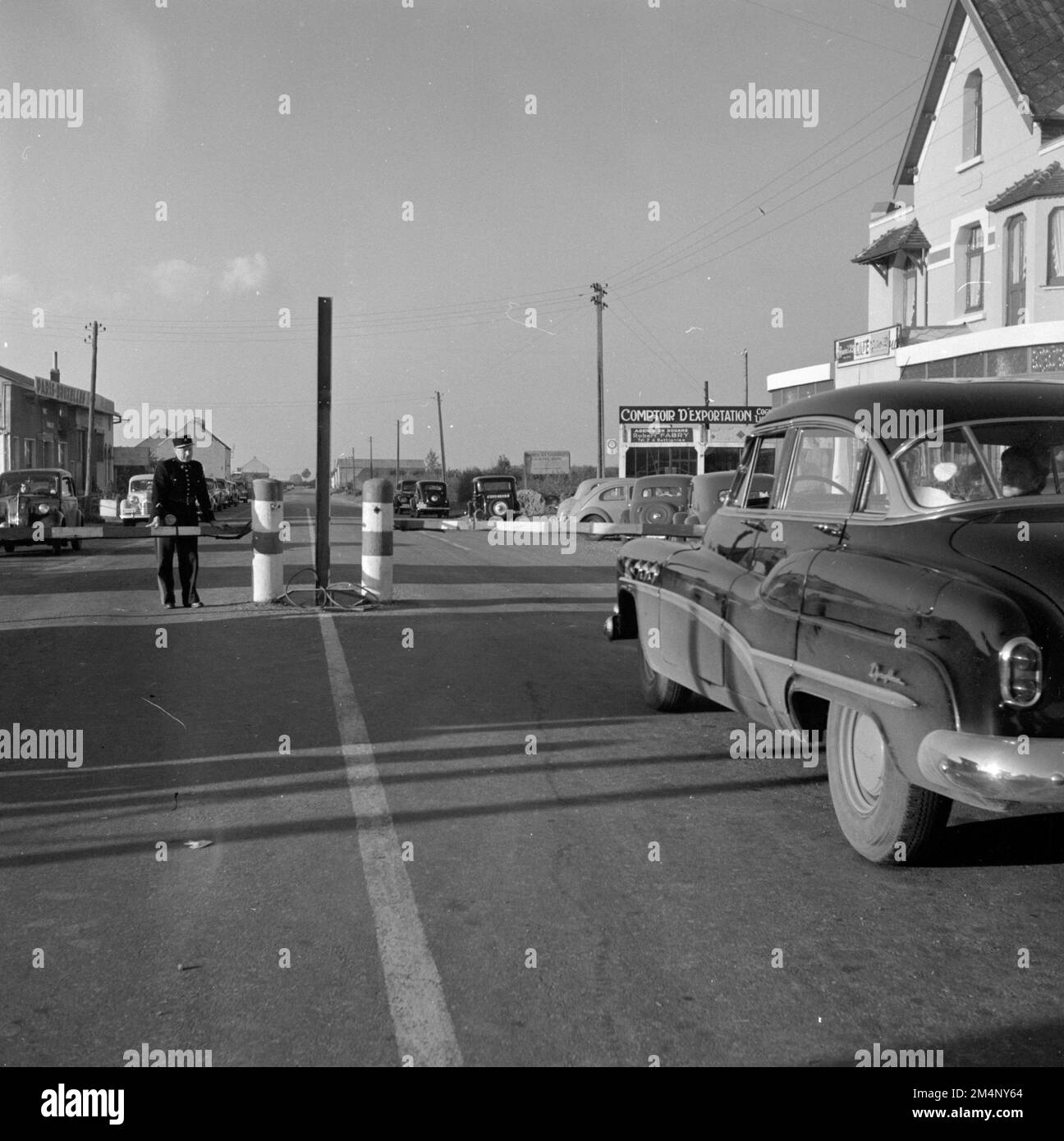 Latest U.S. Army Clothing & Equipment Exhibition. Photographs of