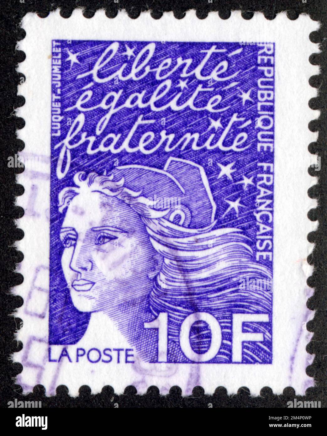 TIMBRE OBLITERE VIOLET LIBERTE EGALITE FRATERNITE.REPUBLIQUE FRANCAISE
