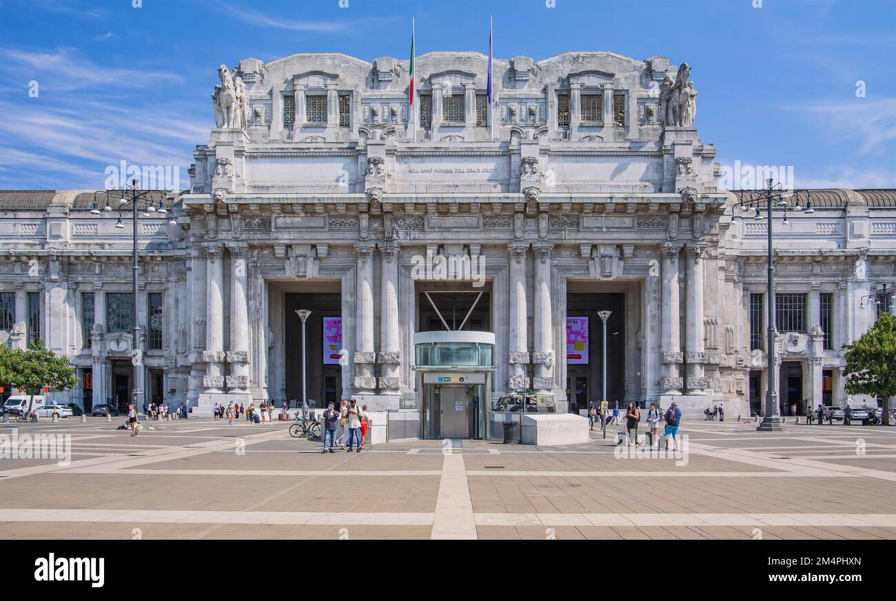 Portal of the central station Statione Centrale, Milan, Lombardy