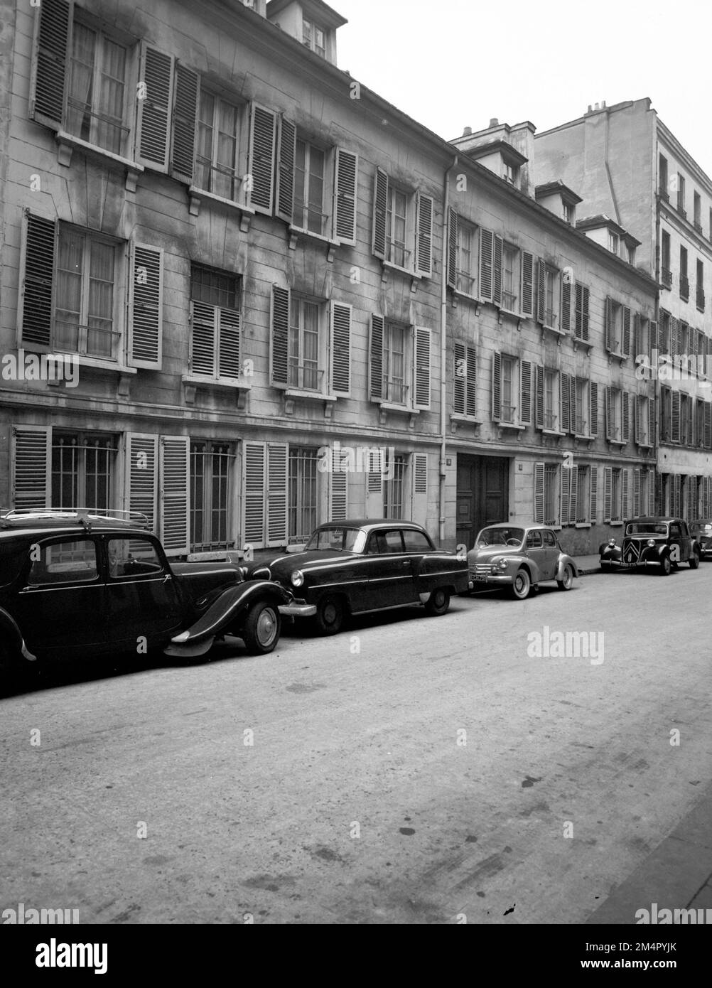 Reid HallParis Resident Club for American Women Students. Photographs