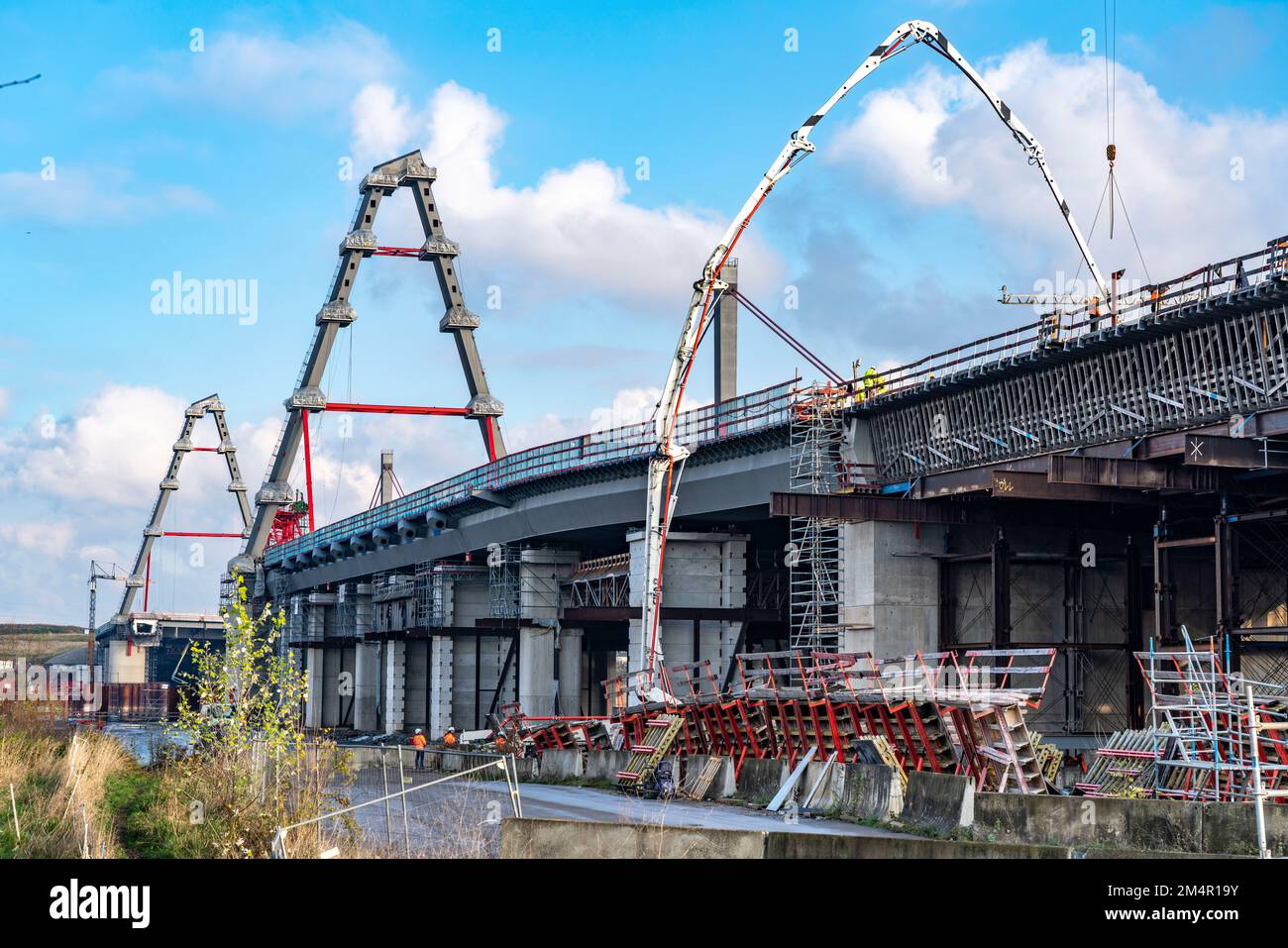 New construction of the A1 motorway bridge over the Rhine near Leverkusen, after completion of the new bridge, the old one will be demolished and anot Stock Photo