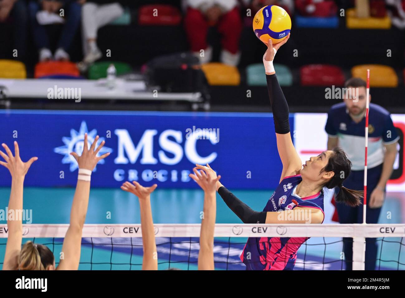 Florence, Italy. 22nd Dec, 2022. Zhu Ting (Savino Del Bene Scandicci) during Savino Del Bene Scandicci vs Galatasaray HDI Sigorta Istanbul, Volleyball CEV Cup Women Championship in Florence, Italy, December 22 2022 Credit: Independent Photo Agency/Alamy Live News Stock Photo