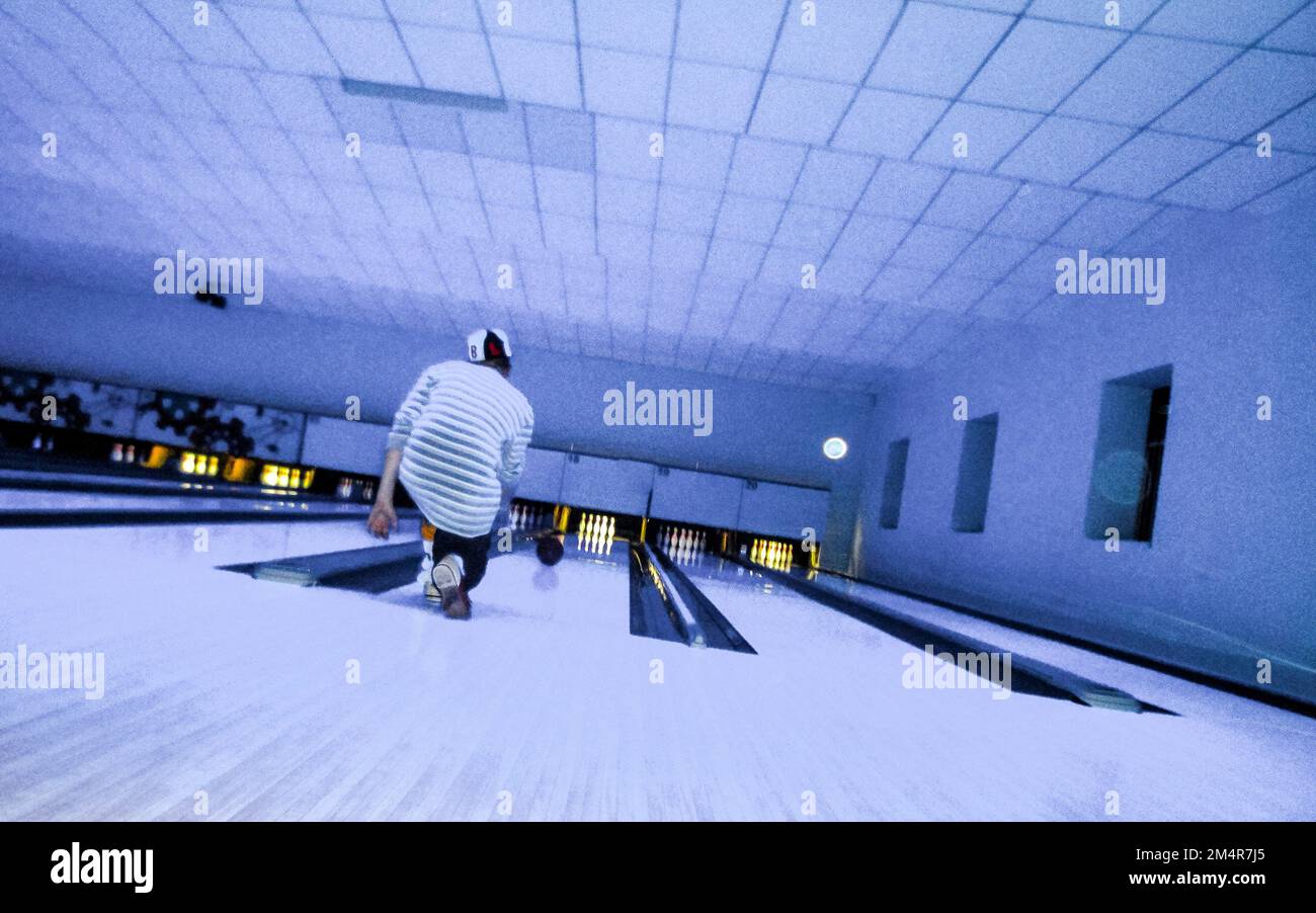 Teenagers and children play bowling throw bowling ball in Fun Bowling  Beyond Bowling in Eckernfeld Lehe Bremerhaven Bremen Germany Stock Photo -  Alamy