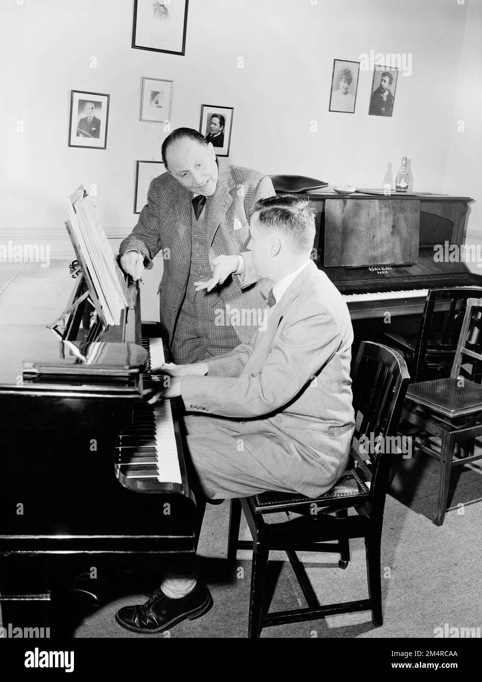 Richard Fabre, Fulbright Pianist, Pupil of Marcel Ciampi. Photographs of  Marshall Plan Programs, Exhibits, and Personnel Stock Photo - Alamy