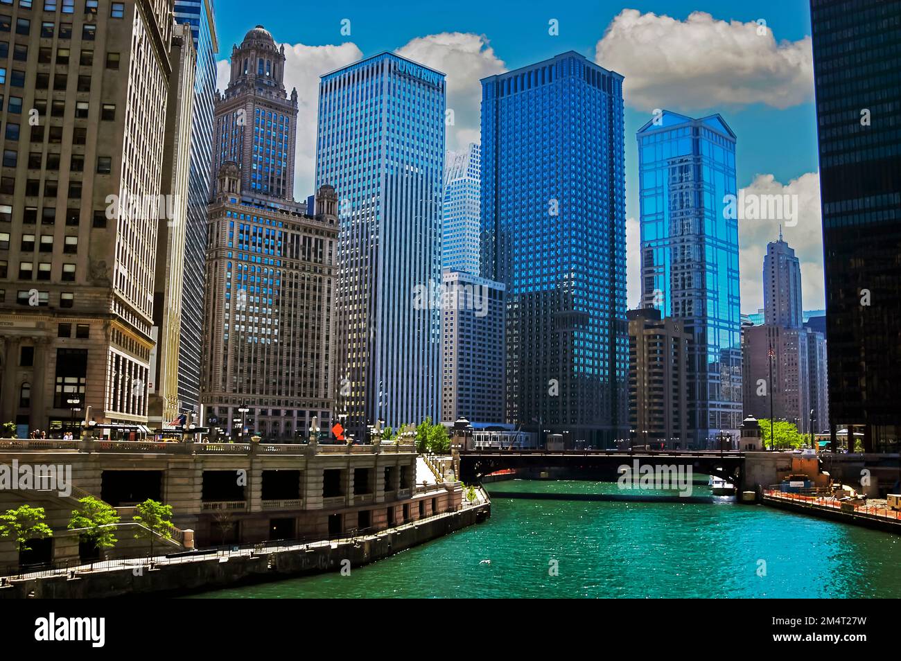Downtown skyline and the Chicago River , Chicago ,illinois , USA Stock ...