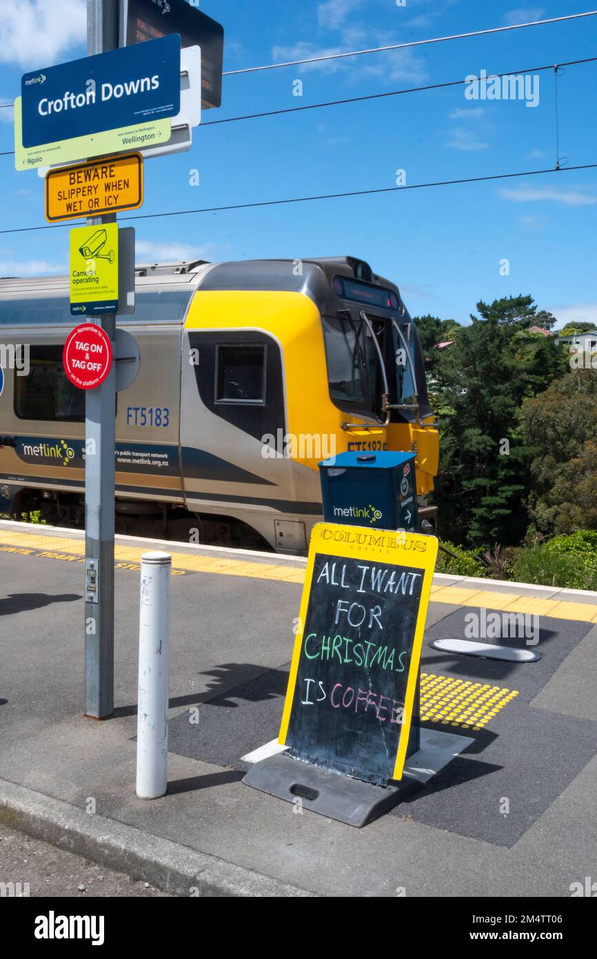 Suburban Electric train at Khandallah station on the Johnsonville line
