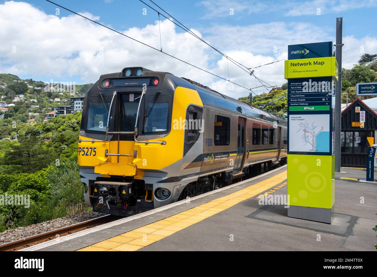 Suburban Electric train at Khandallah station on the Johnsonville line