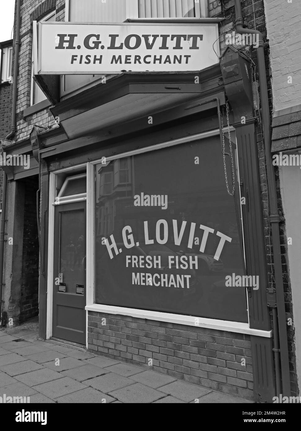 Fresh fish merchant, HG Lovitt ,7 Mitford St, Filey, North Yorkshire, England, UK, YO14 9DX Stock Photo