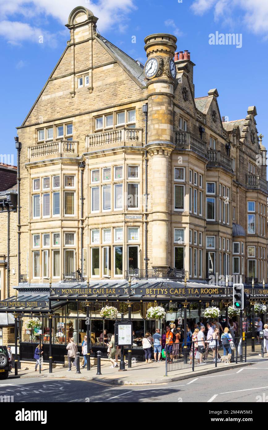 Harrogate Yorkshire Queue of people outside Bettys tea rooms Harrogate Parliament street Montpellier quarter North Yorkshire England UK GB Europe Stock Photo