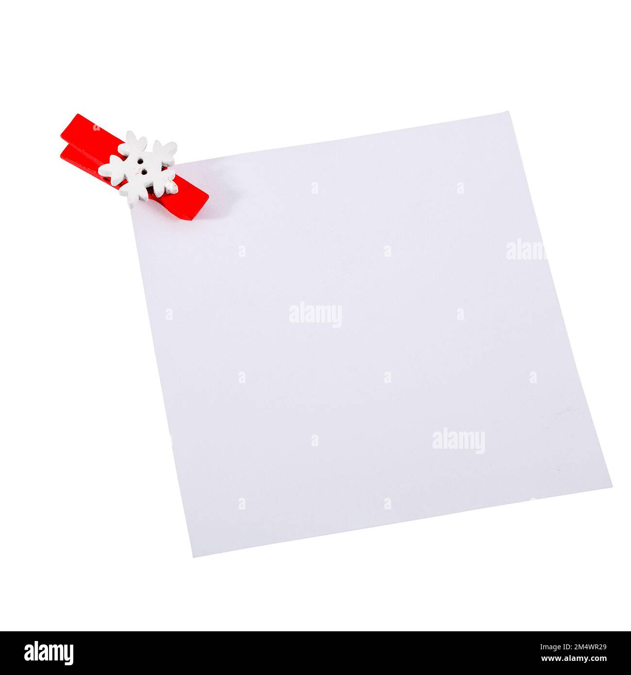 Freigestellter Notizzettel mit roter Klammer Stock Photo