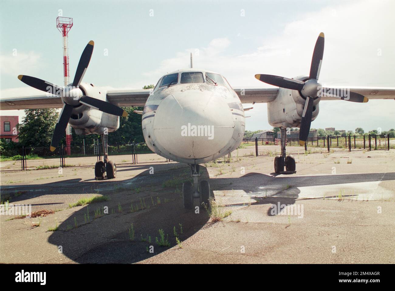 Antonov an 24 hi-res stock photography and images - Alamy