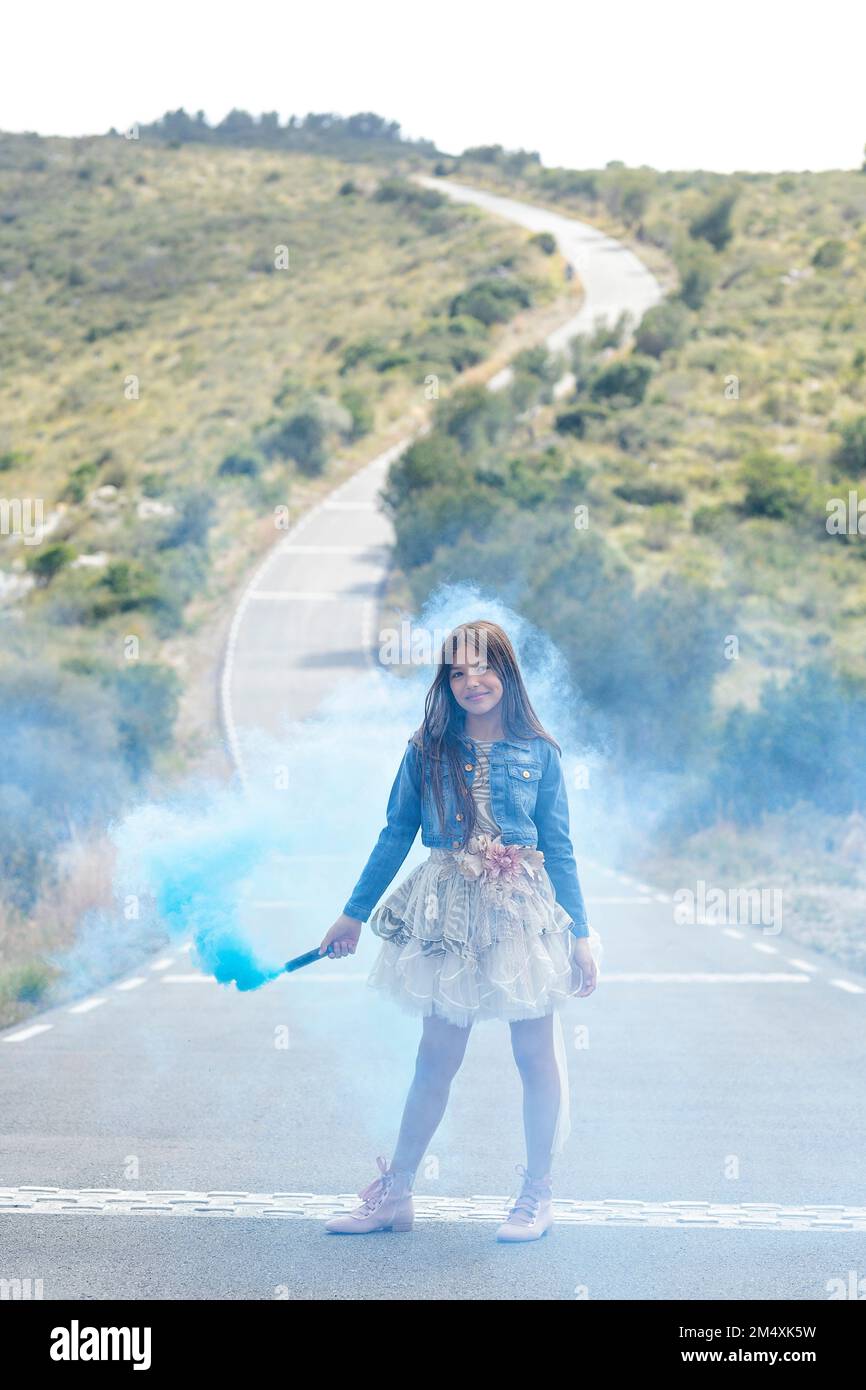 Holding blue smoke torch hi-res stock photography and images - Alamy