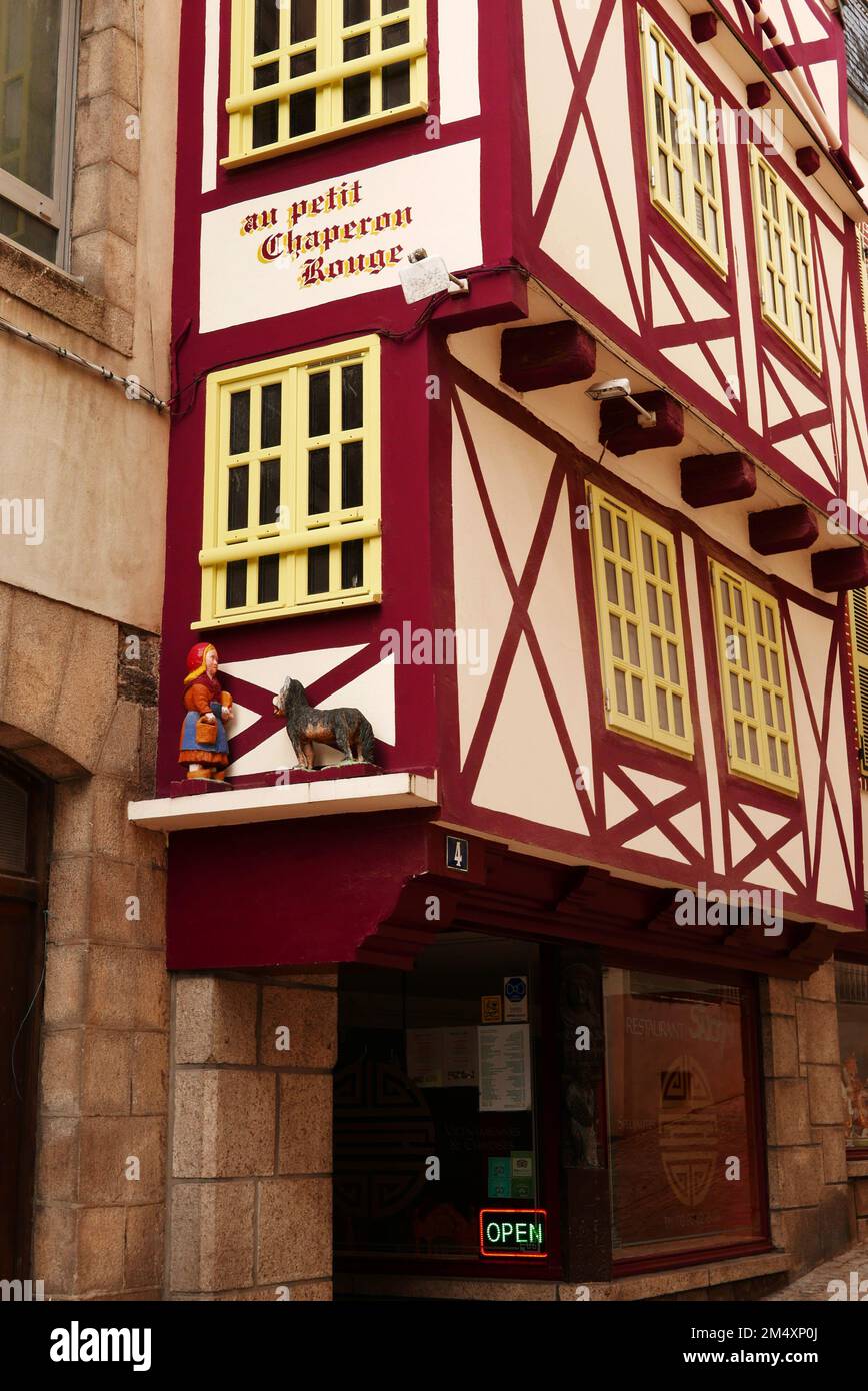 Morlaix, old town, le petit chaperon rouge, restaurant, Finistere, Bretagne, France, Europe Stock Photo