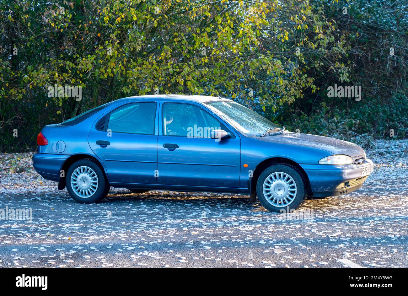 1996 mk1 Ford Mondeo in Verona trim level. Ford's 1st 'world car' Stock Photo