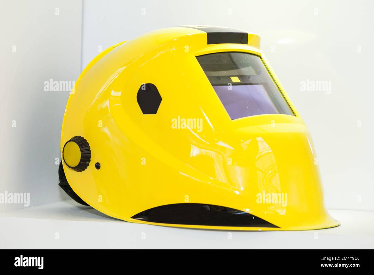 Welding helmet isolated hi-res stock photography and images - Page 2 - Alamy