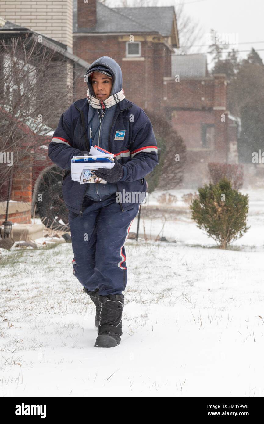 Mail carrier snow hi-res stock photography and images - Alamy