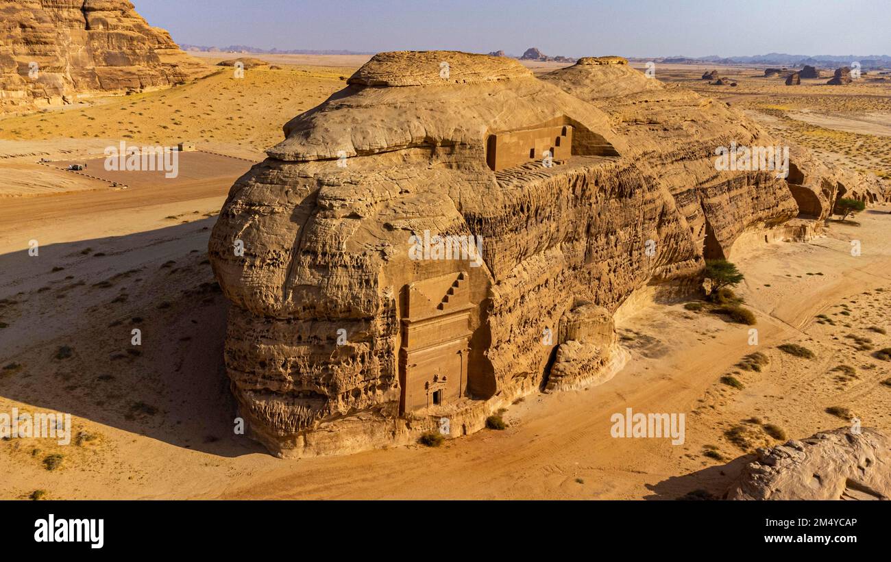 aerial-of-the-rock-tombs-unesco-site-maidain-saleh-or-hegra-al-ula