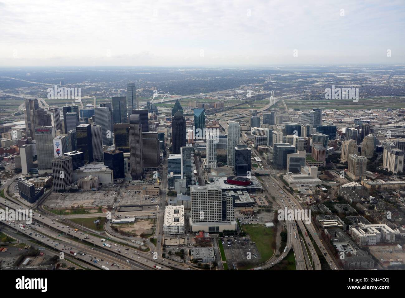 Dallas skyline 2022 hi-res stock photography and images - Alamy