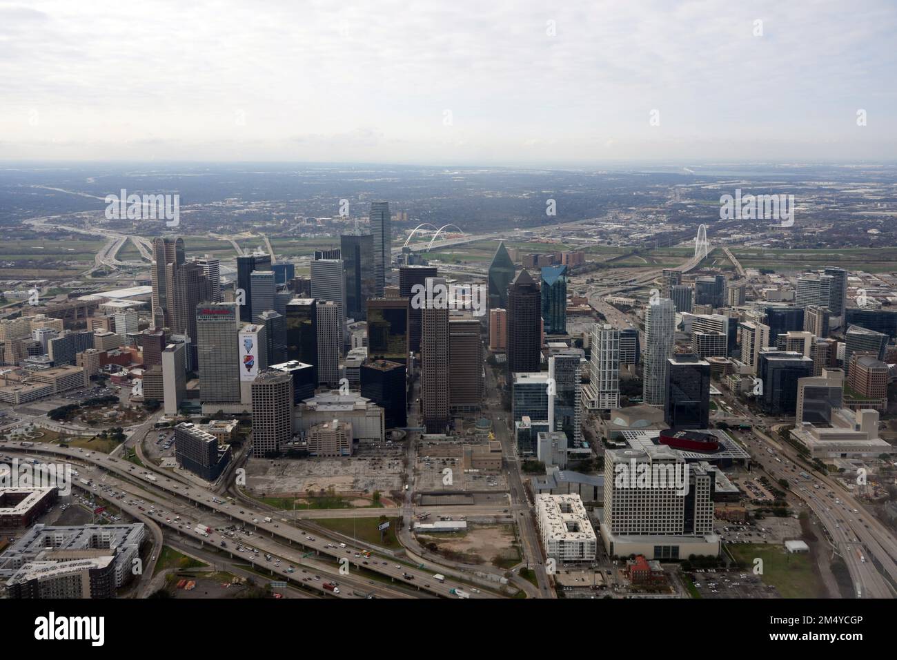 Dallas skyline 2022 hi-res stock photography and images - Alamy