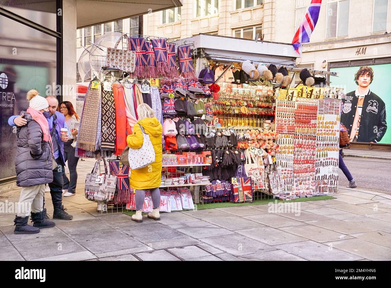 London Gift And Souvenir Shop, Stand On Oxford Street, City of