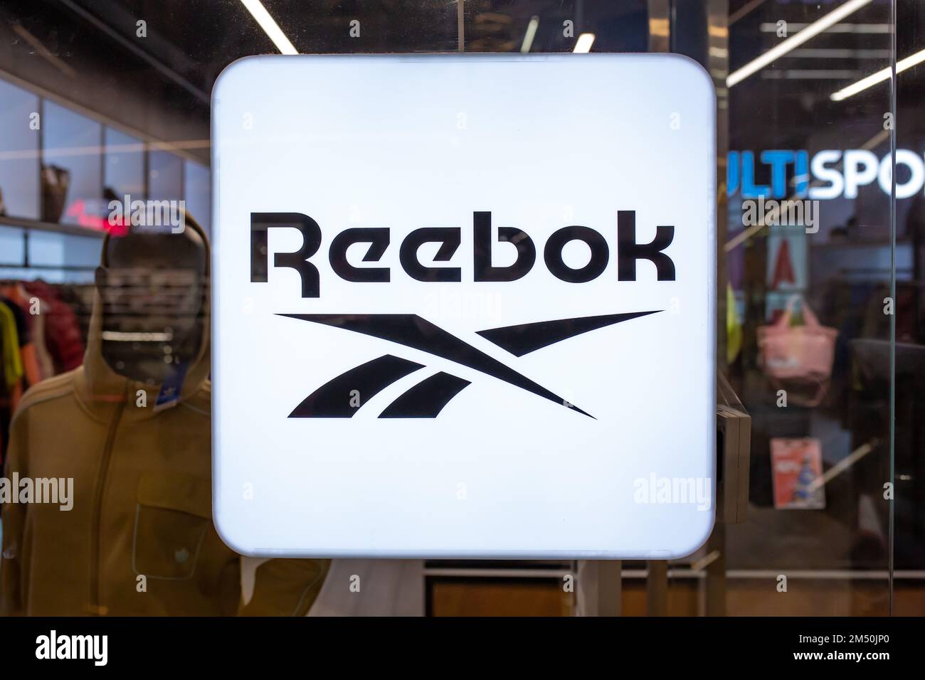 Reebok logo hi-res stock photography and images - Alamy