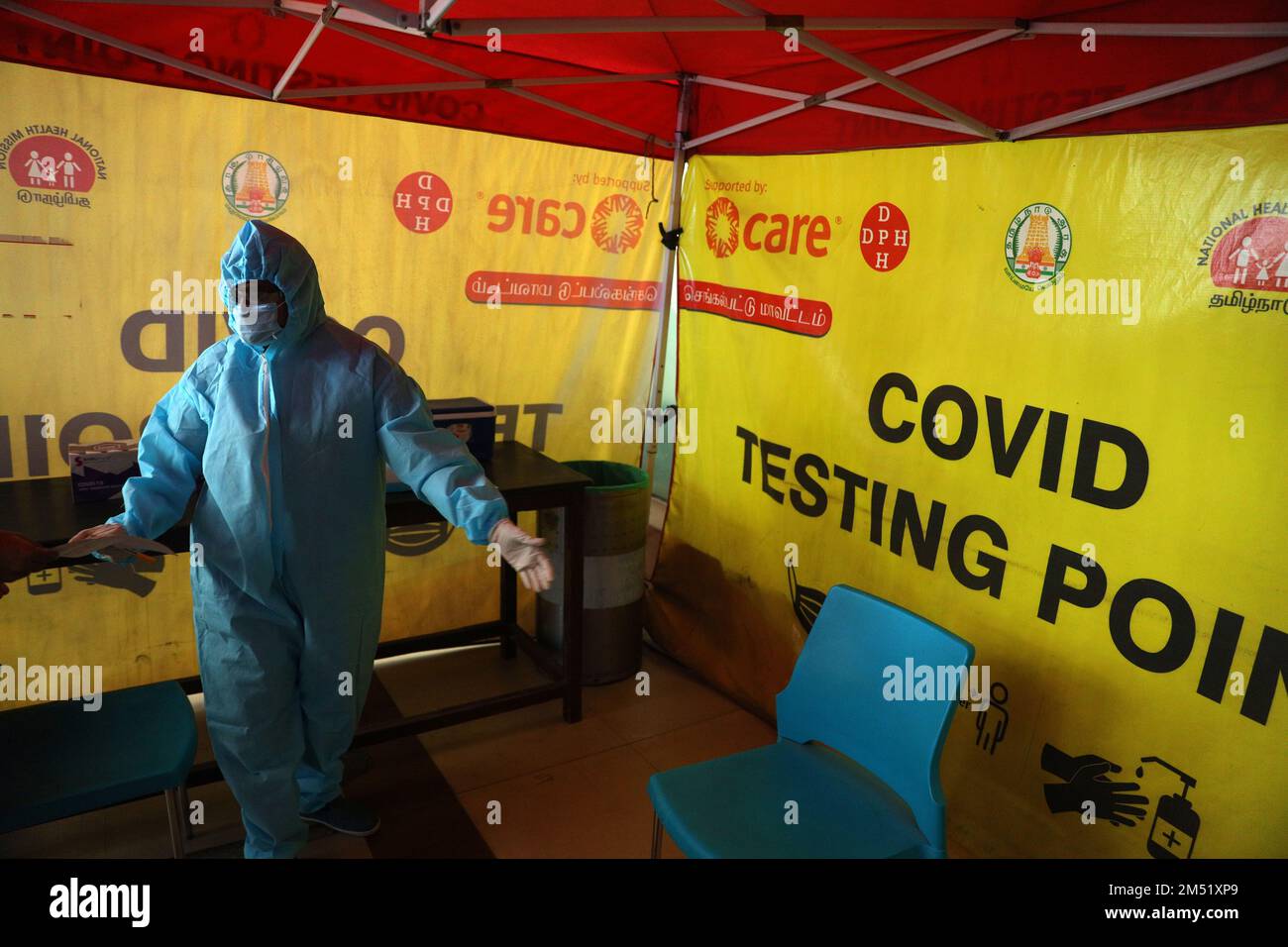 Chennai, Tamil Nadu, India. 24th Dec, 2022. A health worker collects a
