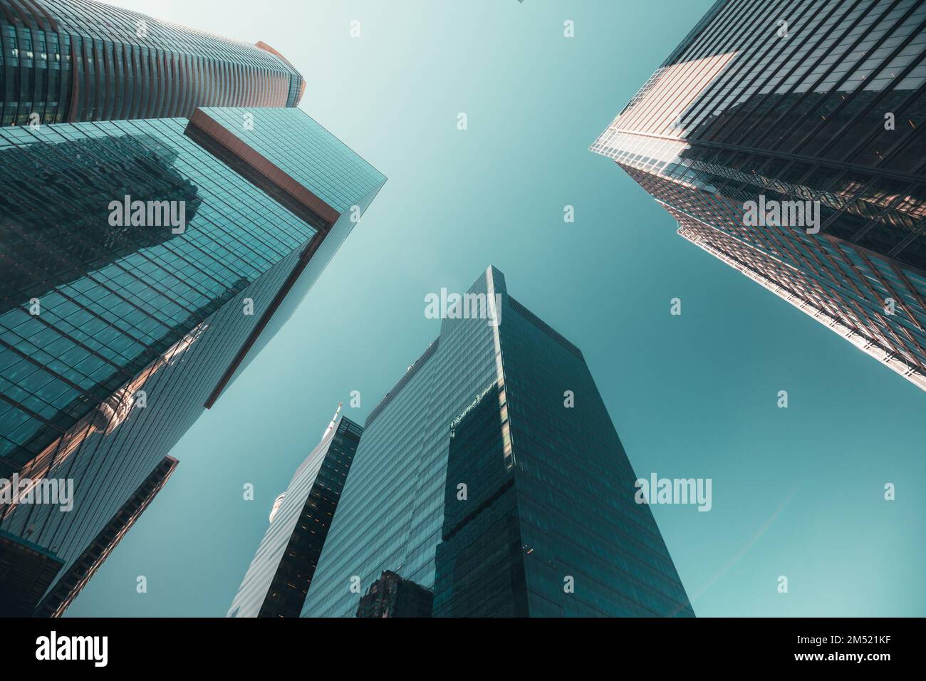 Office industrial buildings toronto hi-res stock photography and images ...