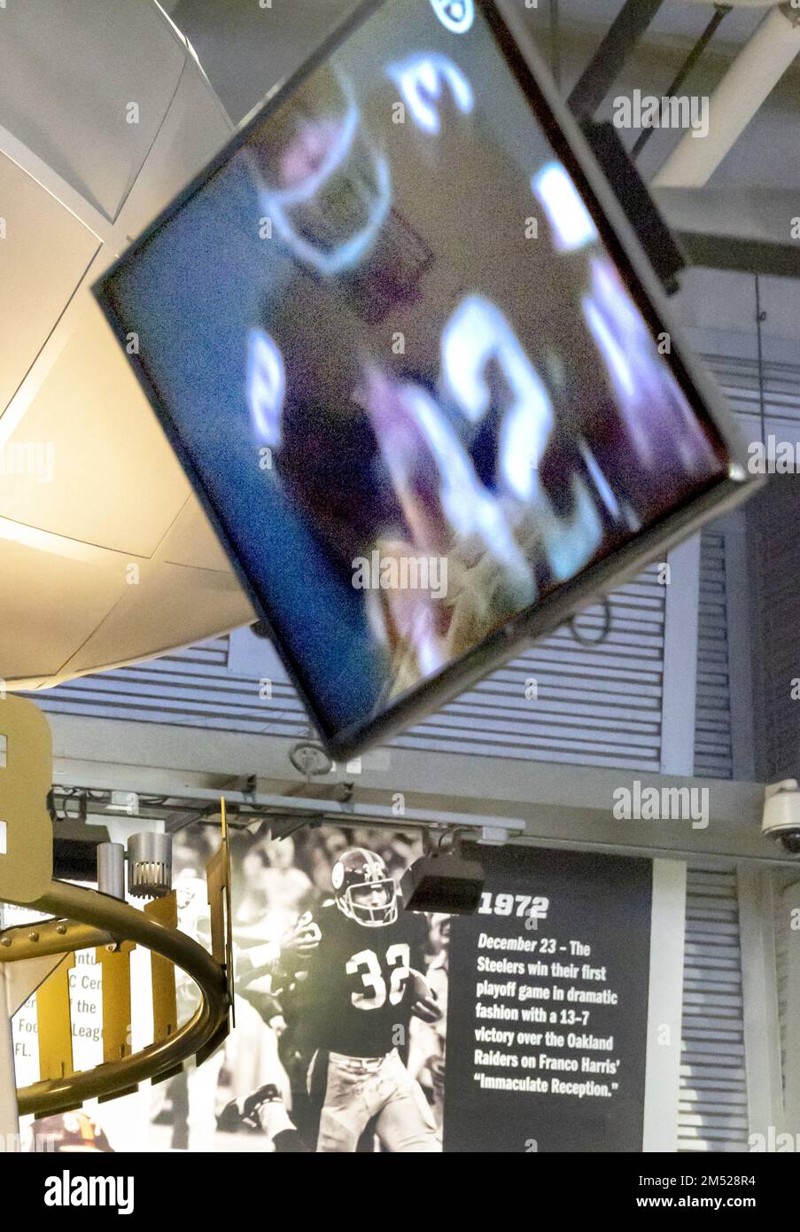 Franco harris immaculate reception hires stock photography and images Alamy