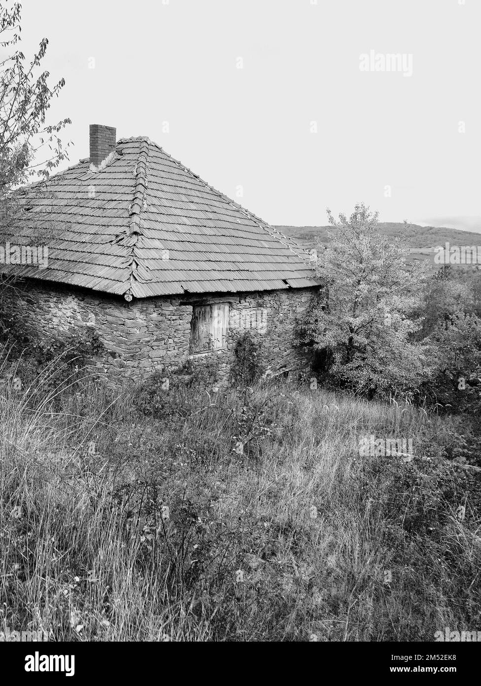 Roof old rural house Black and White Stock Photos & Images - Alamy