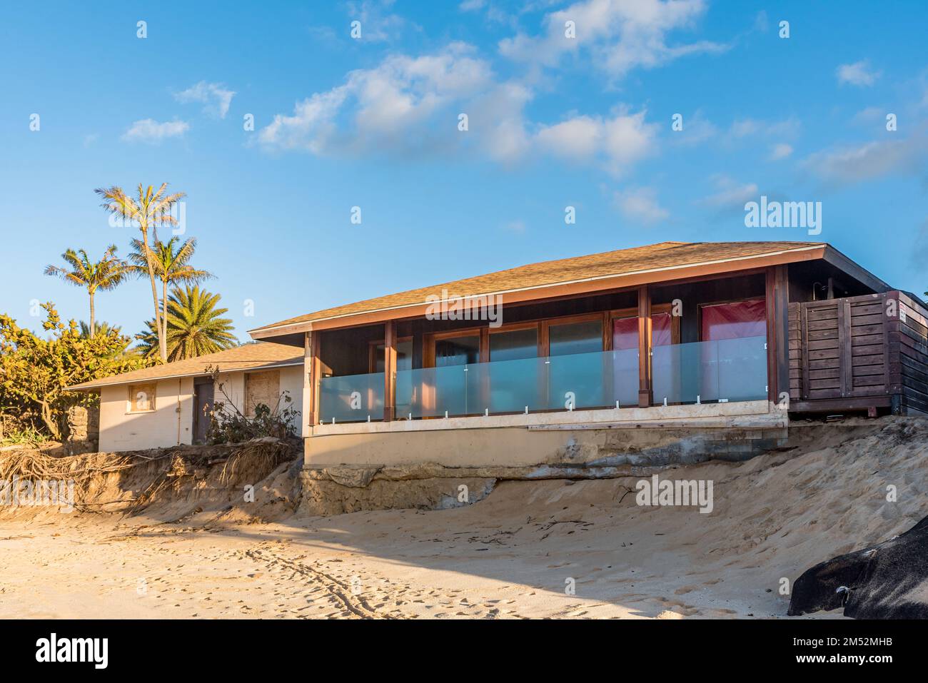 Sunset Beach, Hawaii/USA Dec. 22, 2022 Loss of yards and homes due to