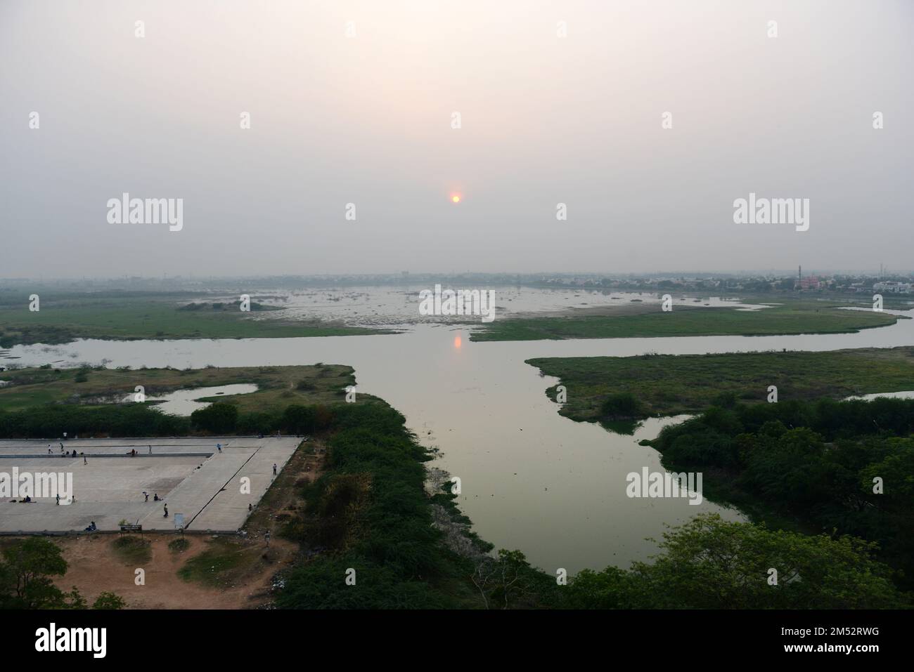A view of Vandiyur lake in Madurai, Tamil Nadu, India Stock Photo Alamy