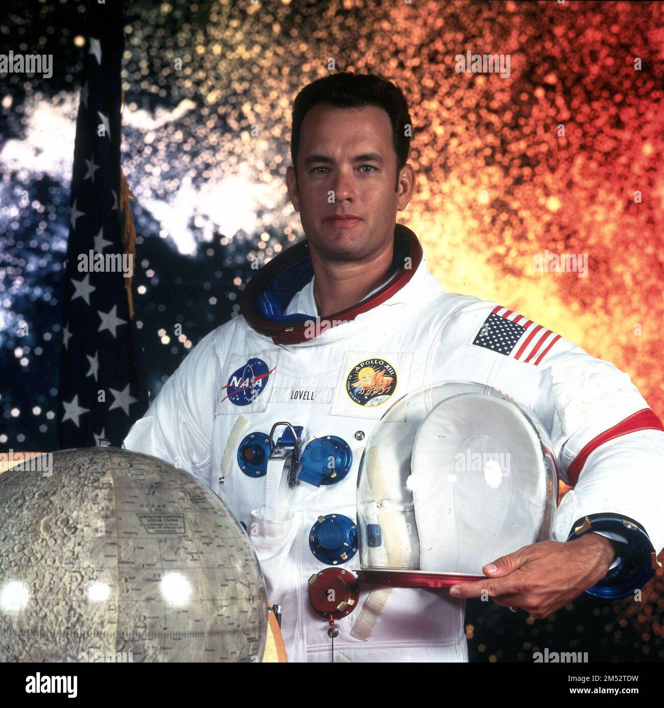 TOM HANKS in APOLLO 13 (1995), directed by RON HOWARD. Credit UNITED