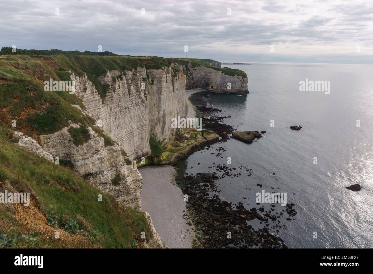 View from Manneporte along the Alabaster Coast to Pointe de la Courtine ...