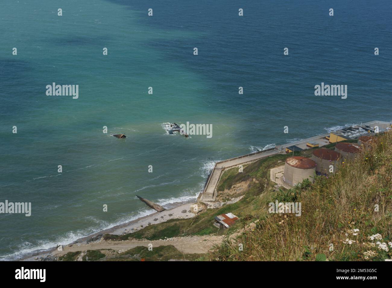 Wreck of a World War 2 cargo ship of the Liberty class Lee S. Overman