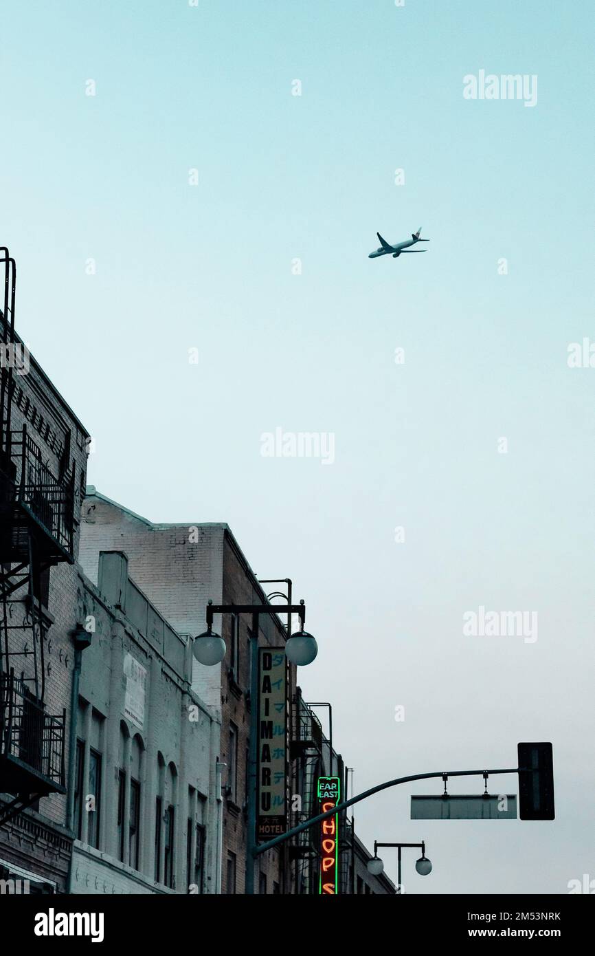 Aviation over tokyo hi-res stock photography and images - Alamy