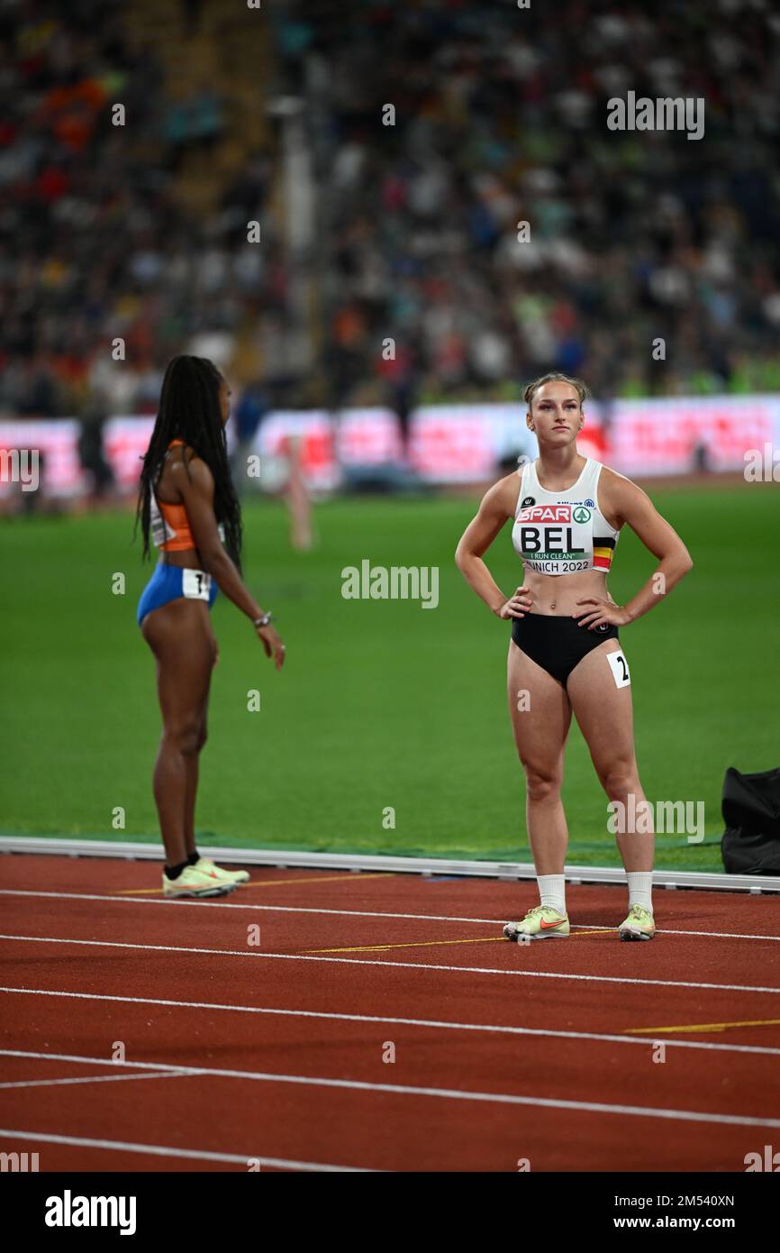Women's 4x100 relay race, Rani Vincke waiting at the start of the relay